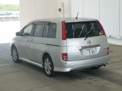 TOYOTA ISIS