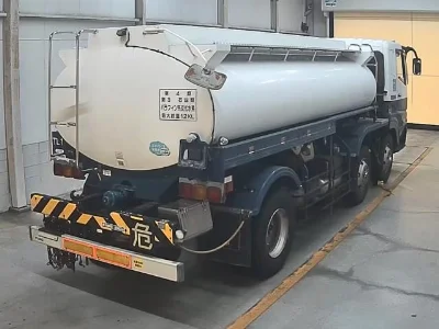 MITSUBISHI FUSO