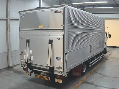 ISUZU FORWARD