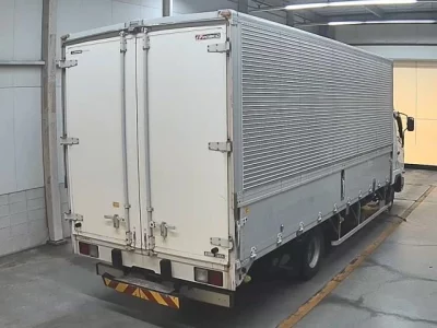 MITSUBISHI FUSO FIGHTER