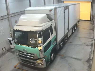 NISSAN UD
