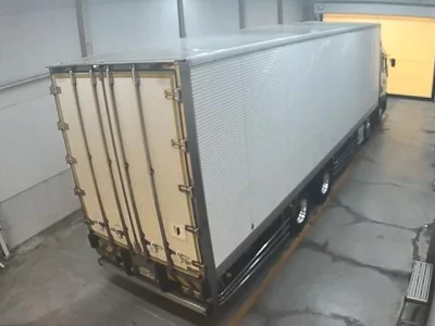 NISSAN UD