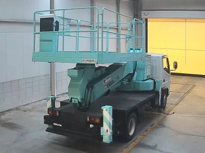 MITSUBISHI CANTER