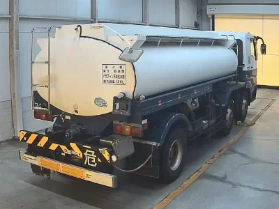 MITSUBISHI FUSO