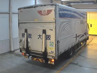 MITSUBISHI FUSO FIGHTER