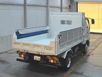 MITSUBISHI FUSO FIGHTER