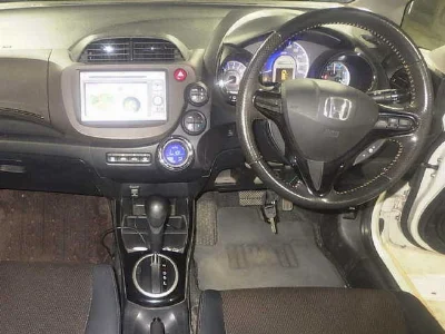 HONDA FIT SHUTTLE