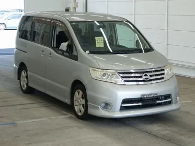 NISSAN SERENA