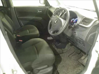 MITSUBISHI DELICA D2