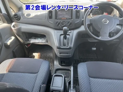 NISSAN NV200