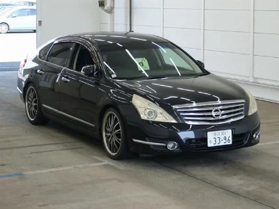 Nissan TEANA