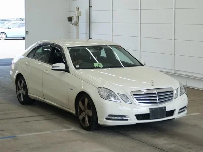 MERCEDES BENZ E CLASS
