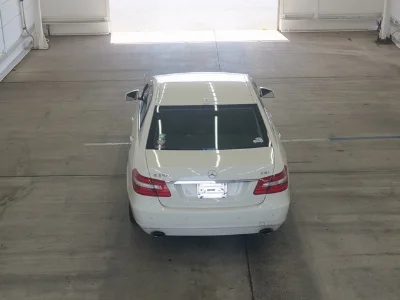 MERCEDES BENZ E CLASS