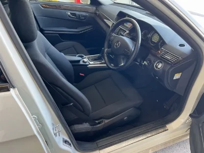MERCEDES BENZ E CLASS
