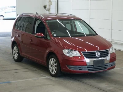 VOLKSWAGEN GOLF TOURAN