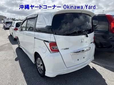 HONDA FREED SPIKE