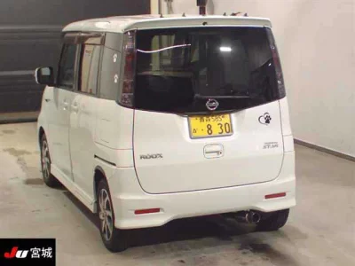 NISSAN ROOX