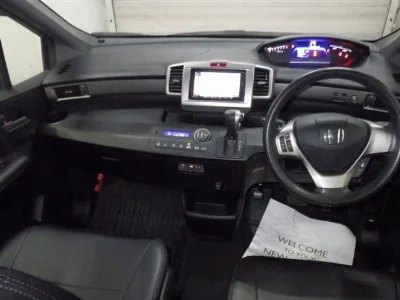 HONDA FREED SPIKE