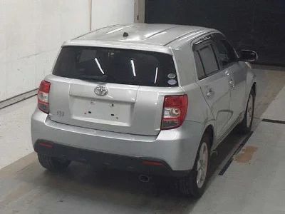 TOYOTA IST