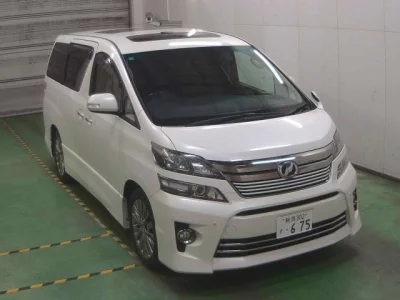 TOYOTA VELLFIRE