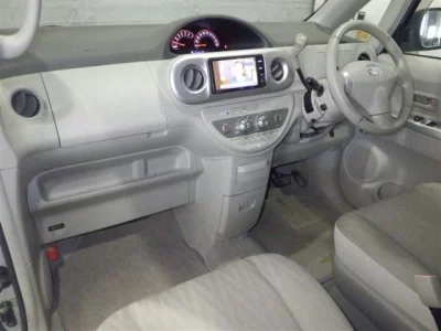 TOYOTA PORTE