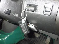 Цена авто Toyota Prius с аукционов Японии, номер кузова NHW20, пробег 318 000, оценка 6