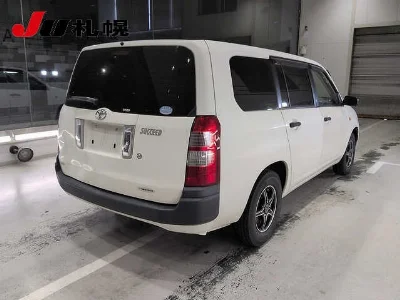 TOYOTA SUCCEED