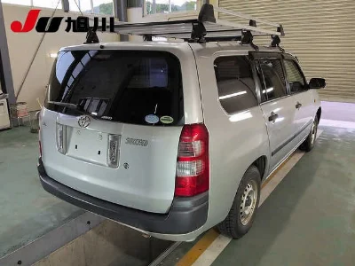 TOYOTA SUCCEED