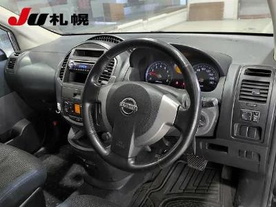 NISSAN LAFESTA