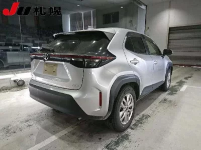 TOYOTA YARIS CROSS