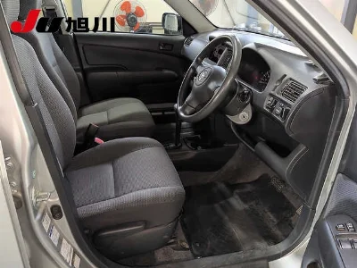 TOYOTA SUCCEED