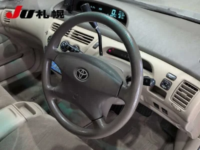 TOYOTA VISTA