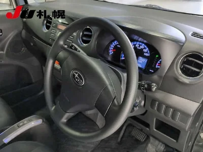 SUBARU LUCRA