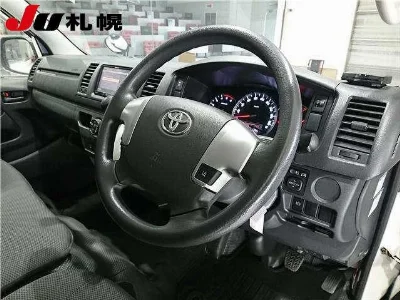 TOYOTA REGIUS VAN
