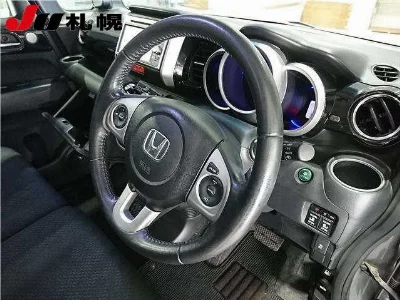 HONDA N BOX PLUS