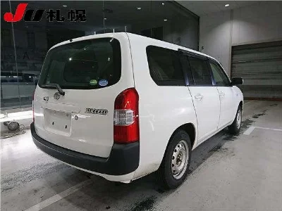 TOYOTA SUCCEED