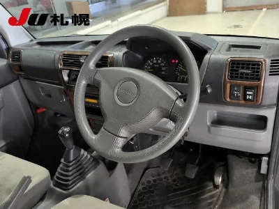 NISSAN CLIPPER RIO