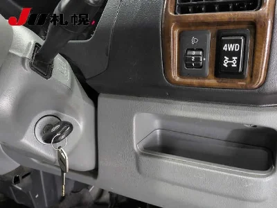 NISSAN CLIPPER RIO