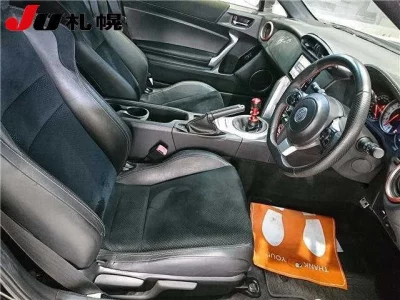 TOYOTA 86