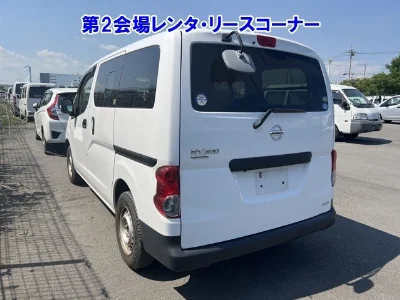 NISSAN NV200