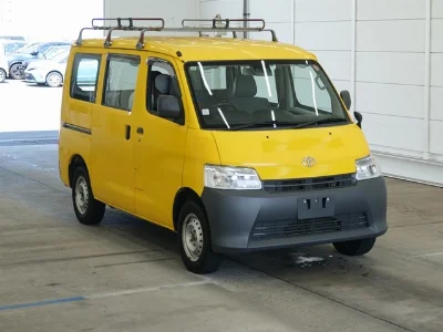 TOYOTA TOWN ACE VAN