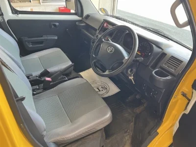TOYOTA TOWN ACE VAN