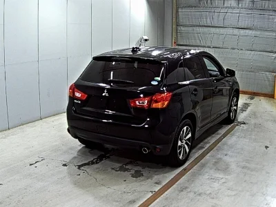 MITSUBISHI RVR