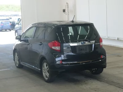 SUBARU TREZIA