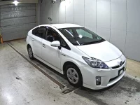 Цена авто Toyota Prius с аукционов Японии, номер кузова ZVW30, пробег 114 000, оценка 6