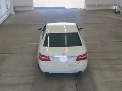 MERCEDES BENZ E CLASS