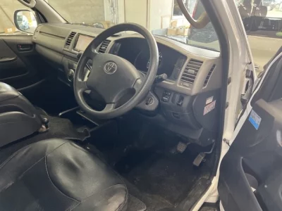 TOYOTA REGIUS ACE VAN