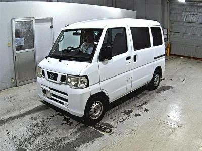 NISSAN CLIPPER VAN