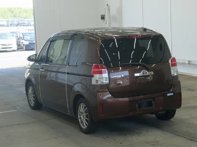 TOYOTA SPADE