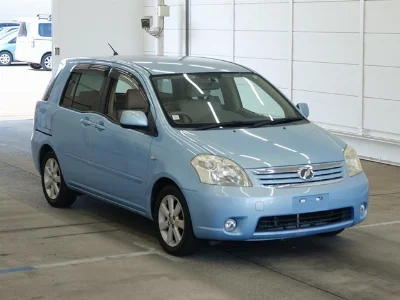 TOYOTA RAUM
